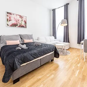 Premium Close To Metro U2 & Congress Center Appartamento
