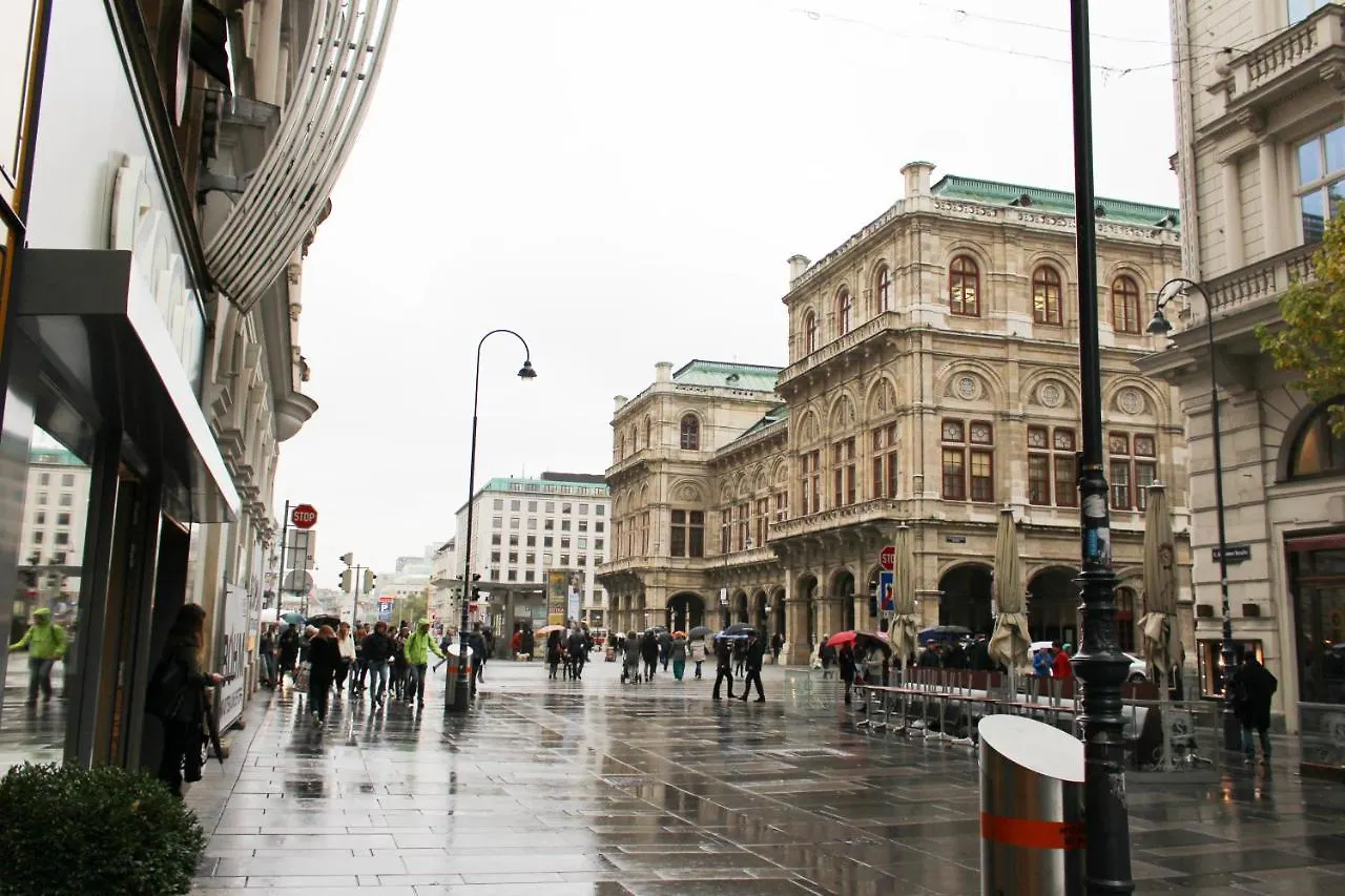 Ferienwohnung OPERA Am Operneck SELF CHECK IN Wien 0*,  Österreich